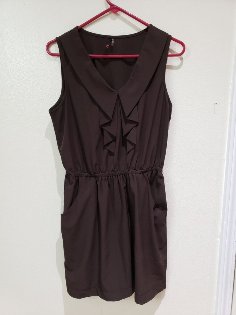 XT brown, mini dress with pockets and ruffle front detail, size large